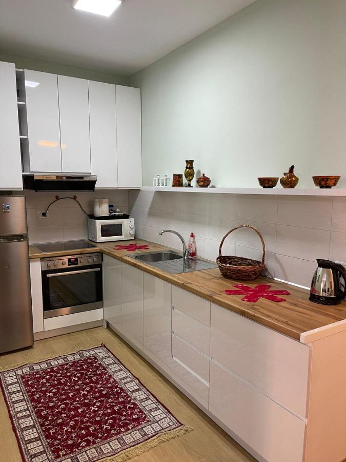 New Apartment In Center Of Тирана Екстериор снимка